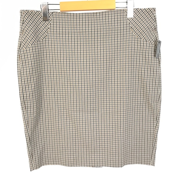 RW&CO plaid skirt - Picture 1 of 6